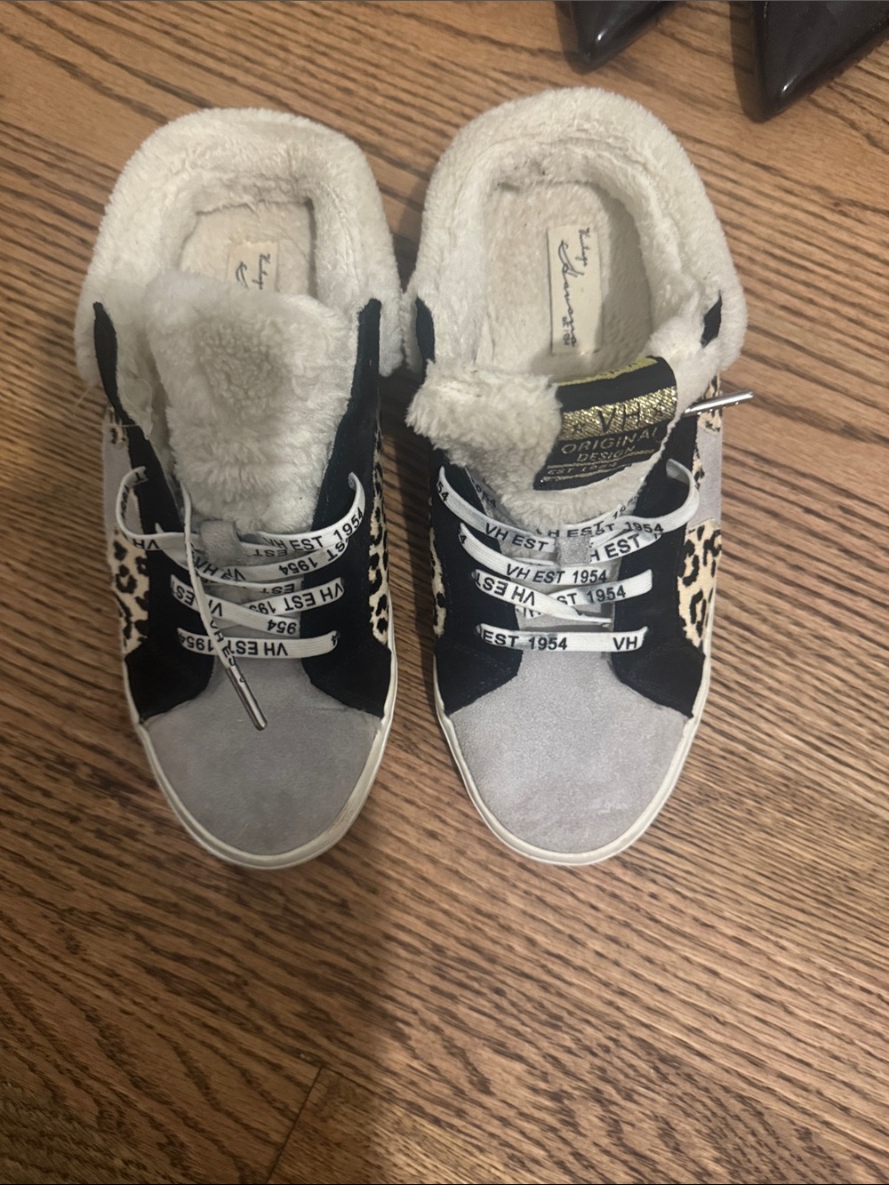 Vintage Havana  Faux-Shearling Leopard Accent Sneakers - Gray/Black